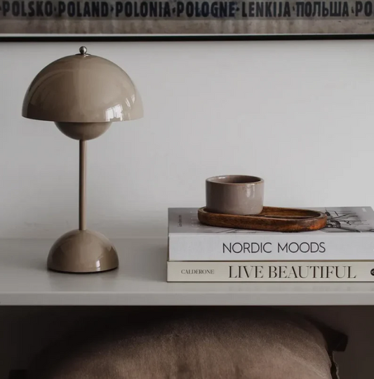 Modern Elegant Table Lamp