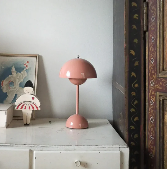 Modern Elegant Table Lamp